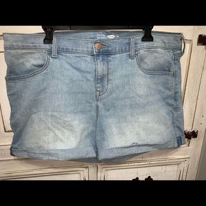 Old navy slim fitted light denim shorts